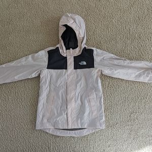 The North Face girls tail out rain jacket Size 4T